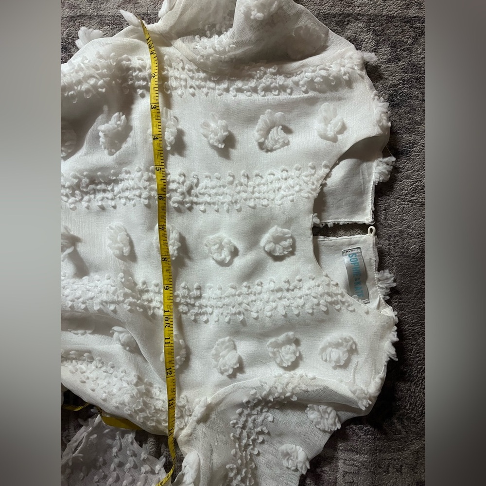 White Textured Ruffle Dress - Picture 10 of 11